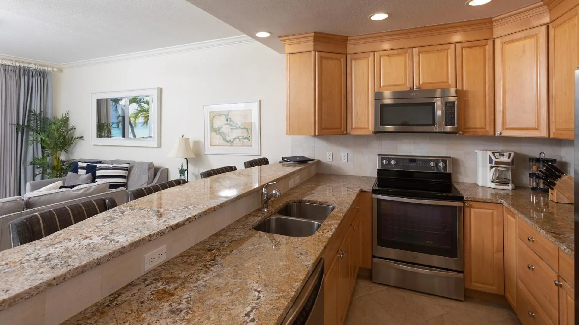 South Bay Beach Club 5- 2 Bedroom 2 Bathroom Unit George Town Apartman