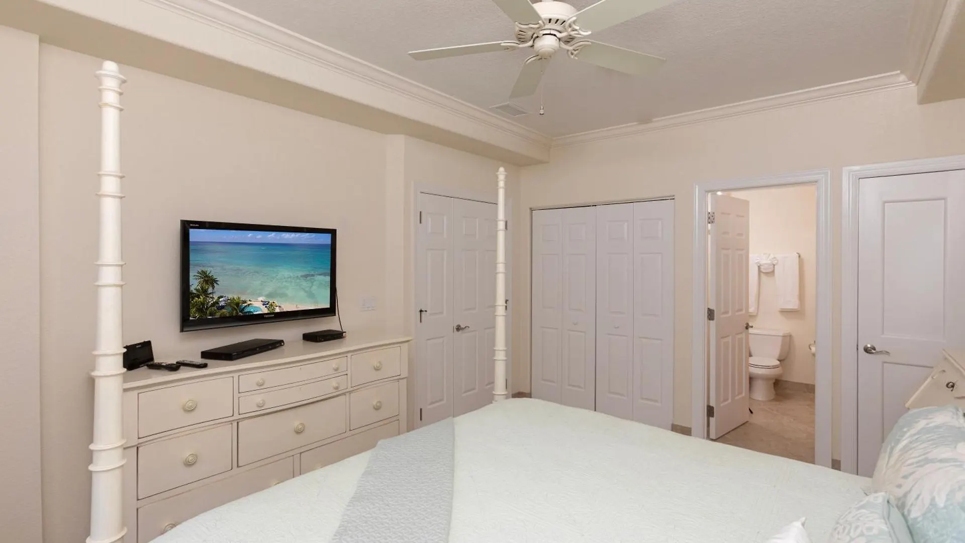 Apartmán South Bay Beach Club 5- 2 Bedroom 2 Bathroom Unit George Town